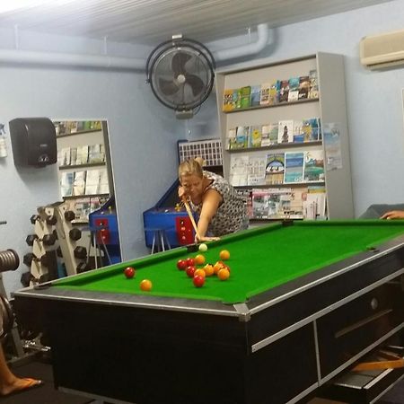 Reef Lodge Backpackers タウンズビル エクステリア 写真