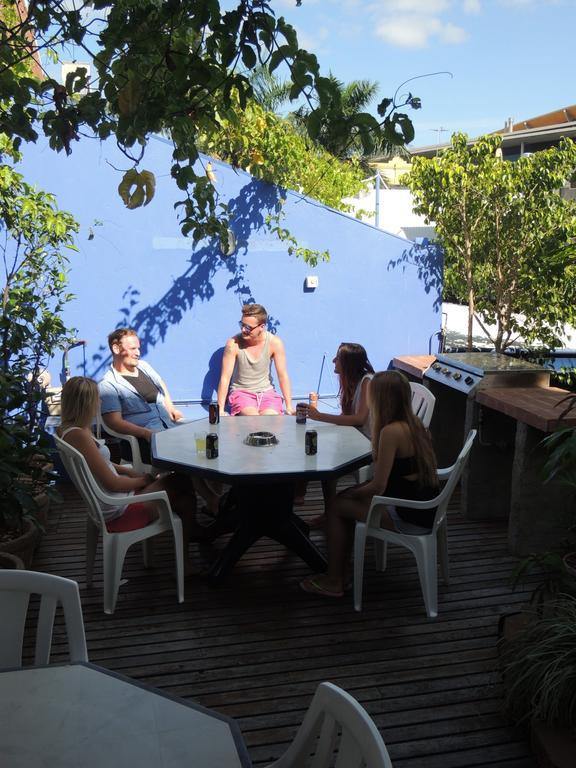 Reef Lodge Backpackers タウンズビル エクステリア 写真